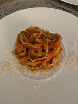 Spaghetti with tempeh ragù  at Moon in Siracusa