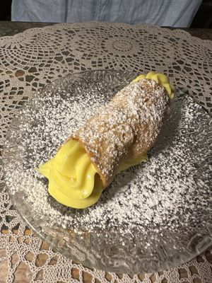 Orange chantilly cannoli  at Moon in Siracusa