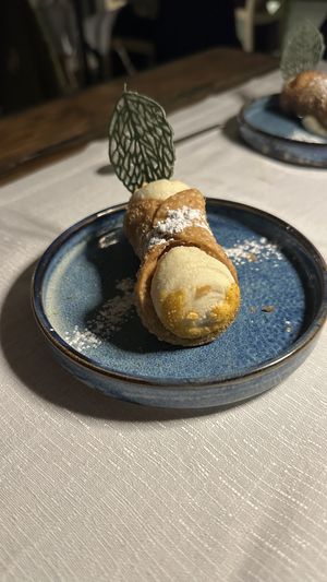Cannoli   at Moon in Siracusa