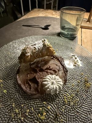 Canollo   at Moon in Siracusa