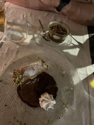 Tiramisu und Cannolo   at Moon in Siracusa