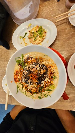 Cozy Yummy Space🩷 at ANDRYU★ - らーめん薬膳担々麺　アンドリュー★ in Osaka
