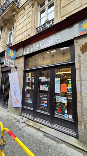 Front at La Vie Claire in Rennes