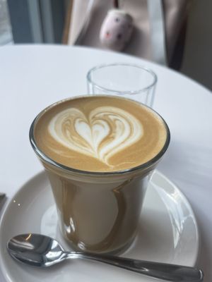 Amazing flat white Oatly   at Bird Coffee Lab in Seoul