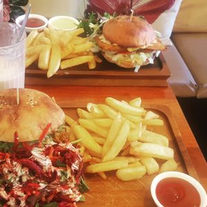 Burgers 🍔 at Radhey Chai Bar in Fitzroy