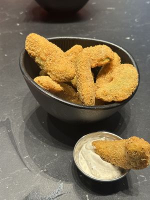 Avocado Fries mit Trüffelmayo  at The Avocado Show Hamburg in Hamburg