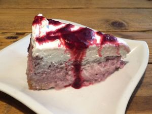 Vegan Cheesecake at Schnell Veg in Dusseldorf