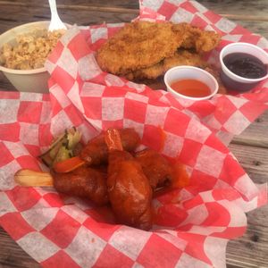 Wood-bone wings, fried "chicken" and Mac 'n Cheese at Atlas Meat-Free Delicatessen in Miami