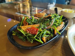 Tofu with fresh spinach at Shore Time Kainang Pinoy - Souq in Doha