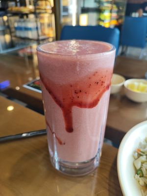 Strawberry and cucumber juice at Shore Time Kainang Pinoy - Souq in Doha