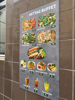 Lunch Menu  at Phở Na Vegi in Zurich