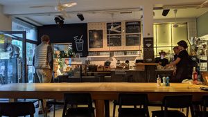 Vegan options at SAM - Powisle in Warsaw