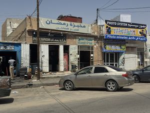 Bakery nearby   at Restaurant El Qouds مطعم القدس in Provence-alpes-côte D'azur