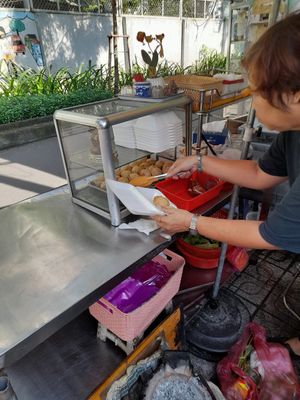 Can take away too at Bánh khọt chay cụ Be in Thành Phố Hồ Chí Minh