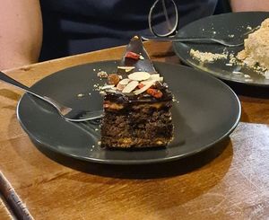 Cake at Vege Miasto in Warsaw