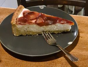 Cake at Vege Miasto in Warsaw