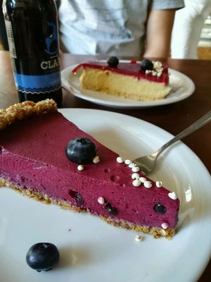 caaaaake at Vege Miasto in Warsaw