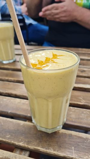 Mango lassi at Vege Miasto in Warsaw