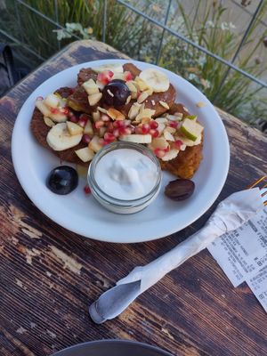 Kids pancakes 😍 without sugar at Vege Miasto in Warsaw