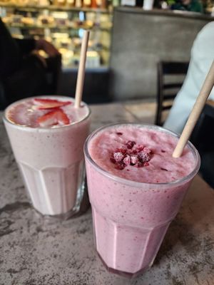 Smoothies at Vege Miasto in Warsaw