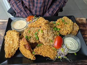 Crunchy Oyster mushrooms at Vege Miasto in Warsaw