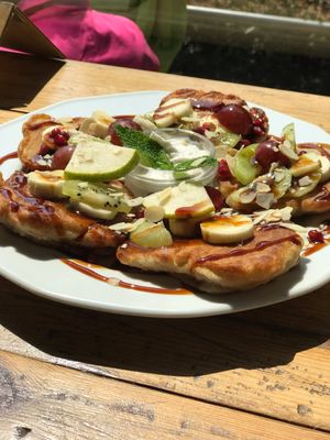 Crumpets at Vege Miasto in Warsaw