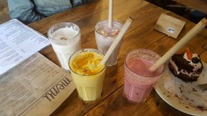 Our fav was Nutty Love, followed by the raspberry shake, and Mango Lassi. The Taste of Summer was a bit boring at Vege Miasto in Warsaw