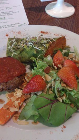 Gorgeous lunch at Vege Miasto in Warsaw