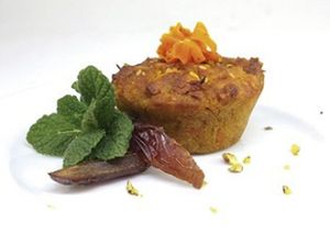 Carrot, apple, almonds, figs, spelt flour at DosTrece in Barcelona