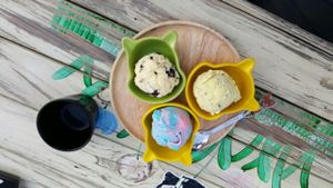 Spider-Man, Banofee Choc Chip & Cookie and Vanilla at Iconic Ice Cream in Chiang Mai