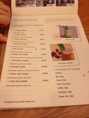 Soy drinks at The Bean Store - Vo Van Tan in Ho Chi Minh City