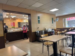 View from main dining area looking through to the buffet at Yanagiya Vegetarian Restaurant in Taoyuan City