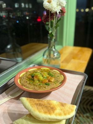  at Nabäti Eatery | Falafel & Hummus in Rotterdam