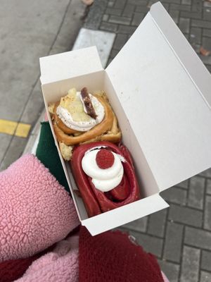 red velvet and apple  at Cinnamood in Grand Est