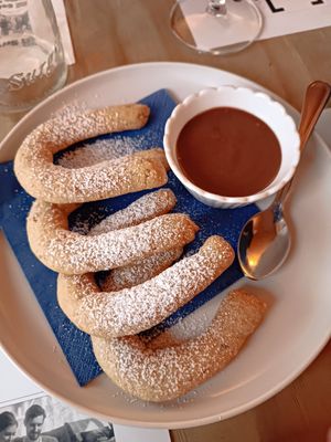 Biscuits with chocolate at Lo Fai in Piacenza