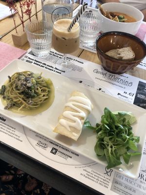 plate with half of a potion spaghetti / half kebab 🥙   at Lo Fai in Piacenza
