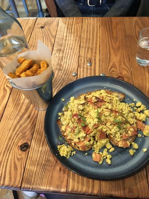 cajun spiced fries and scrambled tofu with bits of ‘bacon’  at Power Plant Cafe in Plymouth