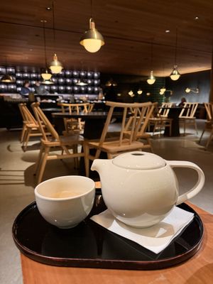 Tea room area  at HKG - Cathay Pacific The Pier Business Lounge - 國泰航空 「玉衡堂」商務貴賓室 in New Territories