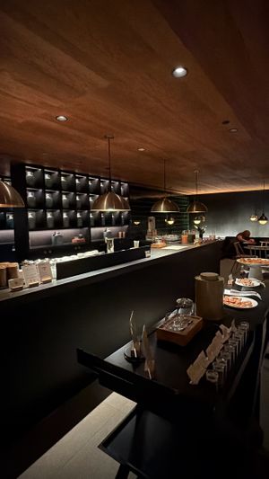 Tea room counter   at HKG - Cathay Pacific The Pier Business Lounge - 國泰航空 「玉衡堂」商務貴賓室 in New Territories