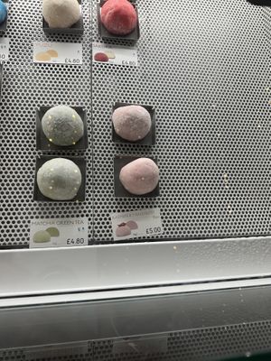 Vegan mochi options  at Niji Mochis in London