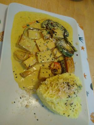 Tofu curry at Malak in Santiago De Compostela