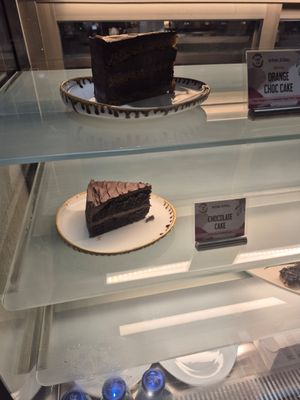 Desserts at Earth Cafe in Mumbai