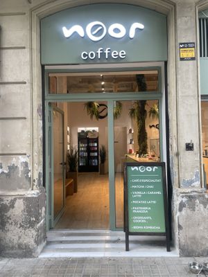 Entrance  at Noor Specialty Coffee in Barcelona