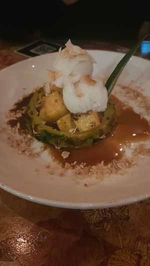 Postre de piña at Pad Thai in Santiago