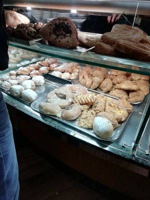 'vegan' shelf at Caffe Trastevere in Rome