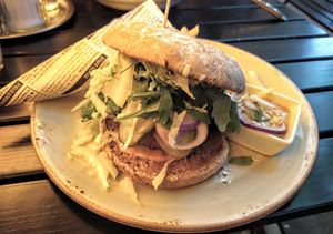 Flei-xit-Burger (mit Beyond Meat) at Stadtwirtschaft Freiberg in Freiberg Saxony