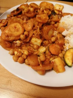 Aloo Gobi with chickpeas at Lin's Asia Kuche in Dornbirn