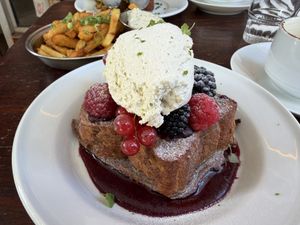 French toast (“brioche perdue”)  at Présent in Paris