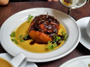 Stuffed tomato at Présent in Paris