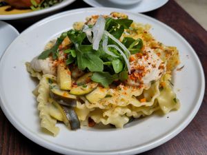 Summer pasta at Présent in Paris